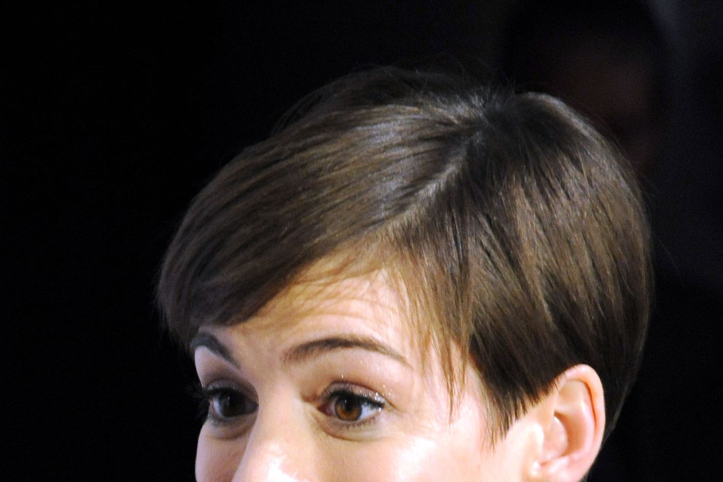 corey tall recommends anne hathaway upskirts bebe krishna add anne hathaway upskirts photo