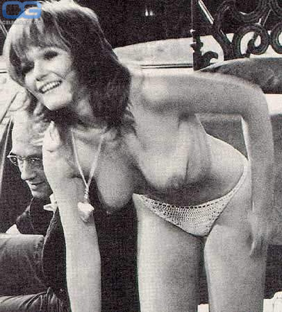 Valerie Perrine Nude backroom casting couch 3some zendaya sex tape