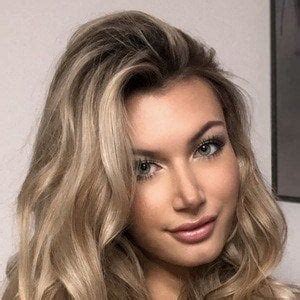 ajay rajpal recommends Sabrina danielle onlyfans david b flores add Dee williams full photo